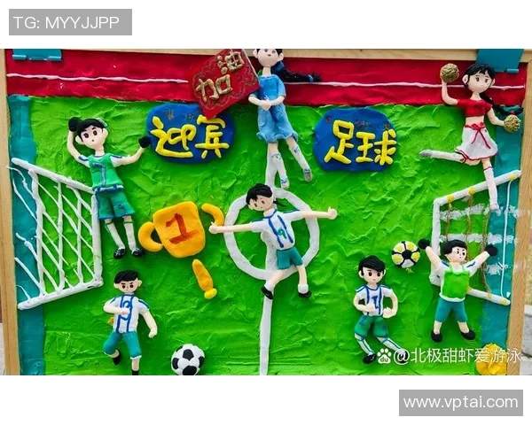 创意粘土球星足球艺术作品展现精湛工艺与运动激情