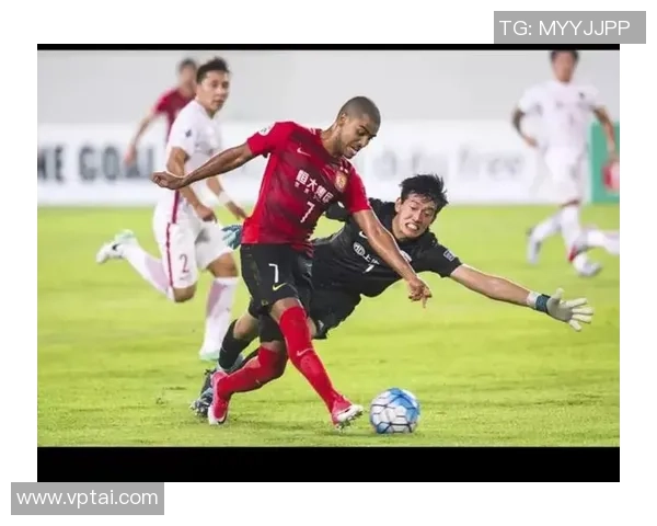 恒大足球明星的崛起与挑战：从辉煌到困境的全景解析